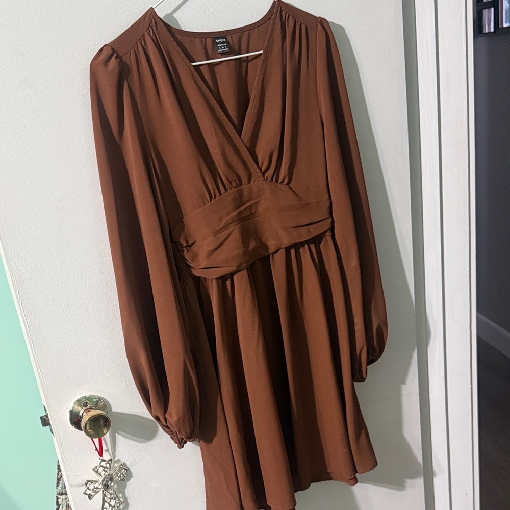 Elegant Brown Long Sleeve Dress